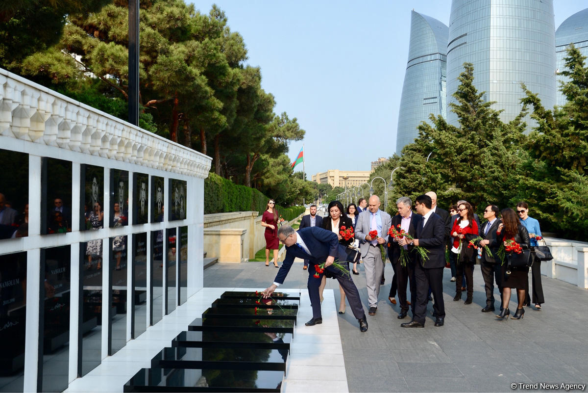 AZPROMO: Azerbaijan, Australia must improve trade ties (PHOTO)