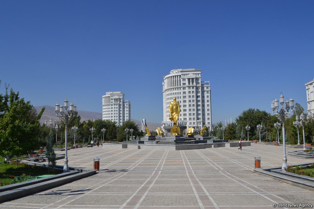 Turkmen ministry opens tender for reconstruction of parks