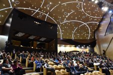 Leyla Aliyeva, Arzu Aliyeva attend Luka Safronov`s solo concert marking 10th anniversary of Baku magazine (PHOTO)