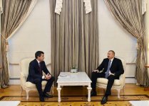 President Aliyev receives Uzbek deputy PM (PHOTO)