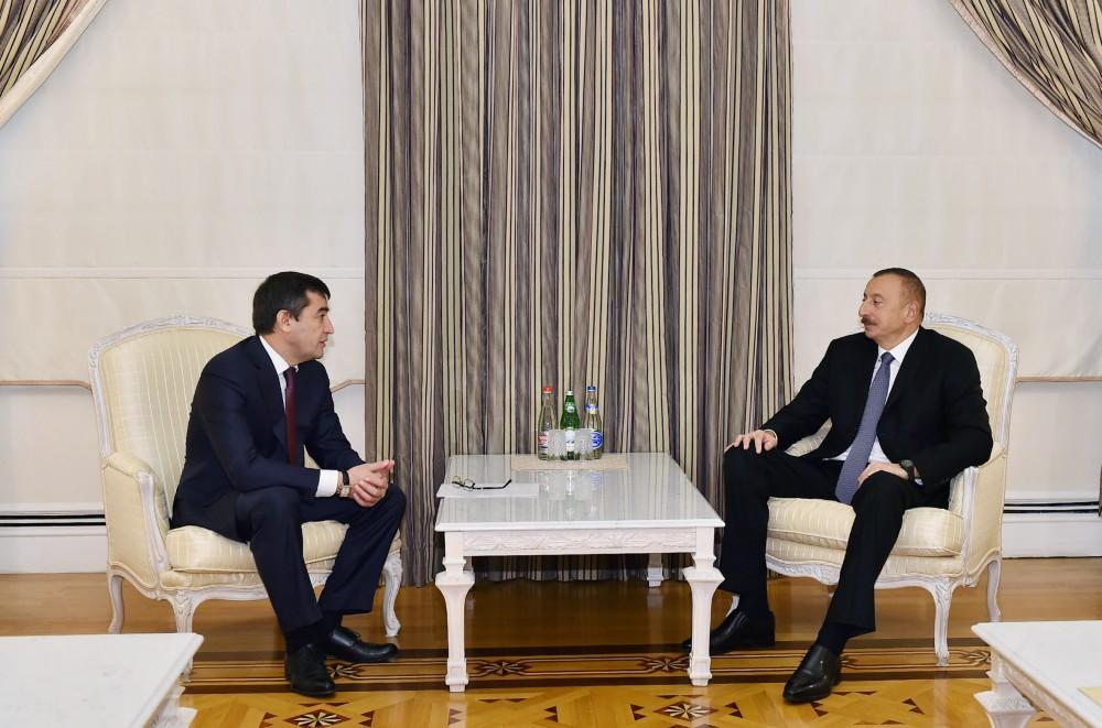 President Aliyev receives Uzbek deputy PM (PHOTO)