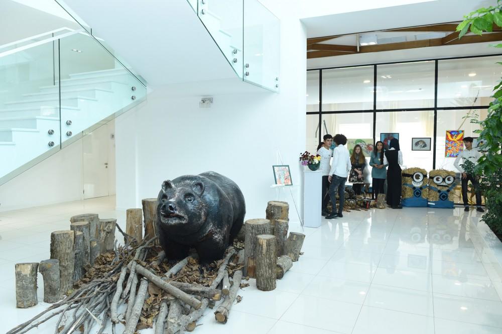 Heydar Aliyev Foundation VP Leyla Aliyeva attends opening of ecological problems exhibition (PHOTO)