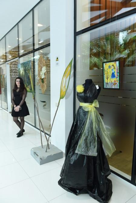 Heydar Aliyev Foundation VP Leyla Aliyeva attends opening of ecological problems exhibition (PHOTO)