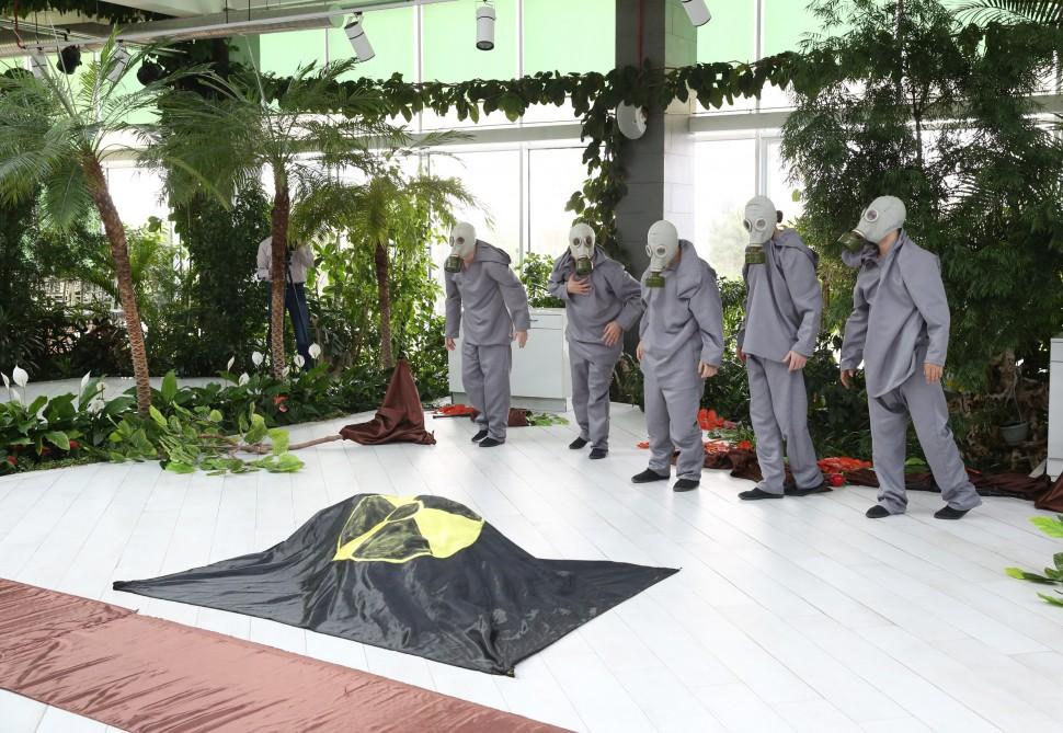 Heydar Aliyev Foundation VP Leyla Aliyeva attends opening of ecological problems exhibition (PHOTO)