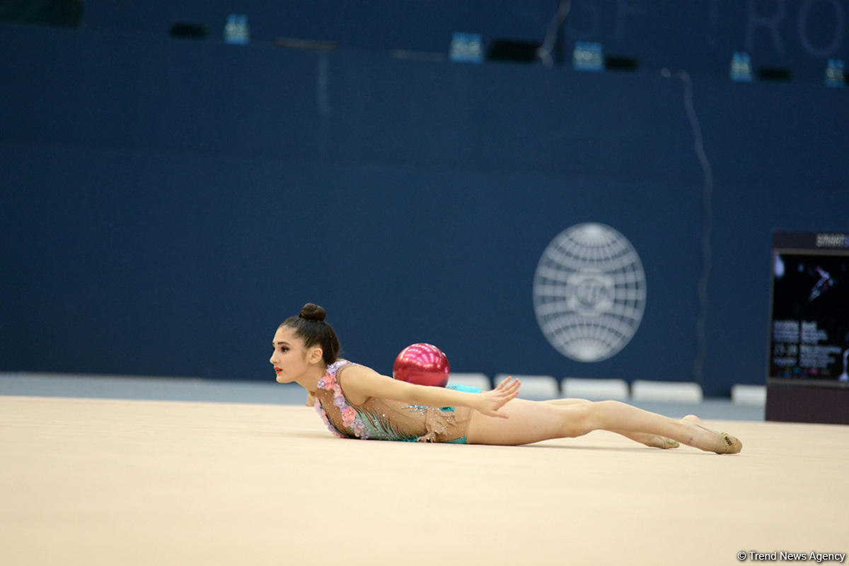 Rhythmic & aerobic gymnasts continue performances in Baku (PHOTO)