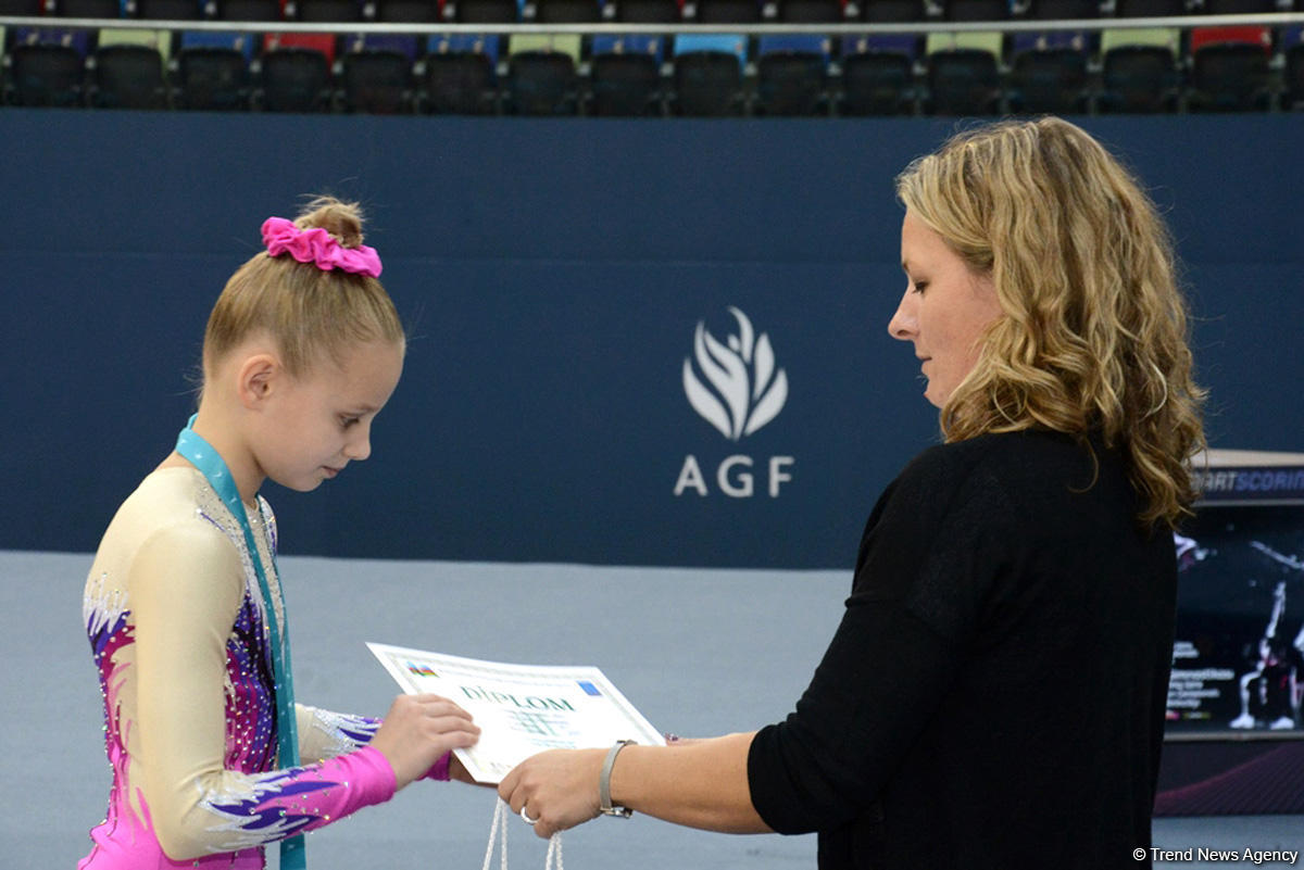 Rhythmic & aerobic gymnasts continue performances in Baku (PHOTO)