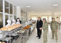President Aliyev views conditions created at military unit in Aghjabadi (PHOTO)
