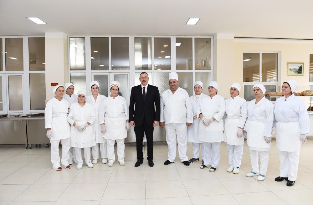 President Aliyev views conditions created at military unit in Aghjabadi (PHOTO)