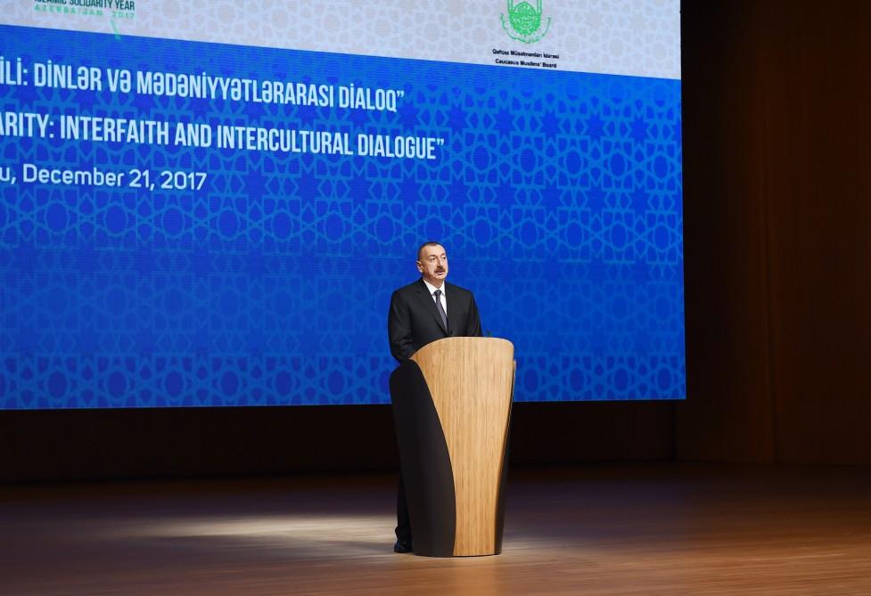 President Aliyev attends int’l conference dedicated to Year of Islamic Solidarity (PHOTO)