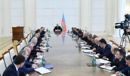 President Aliyev chairs Cabinet meeting on results of socioeconomic development of 2017, future goals (PHOTO)