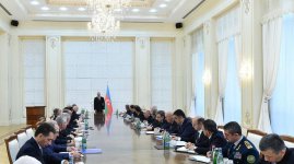 President Aliyev chairs Cabinet meeting on results of socioeconomic development of 2017, future goals (PHOTO)