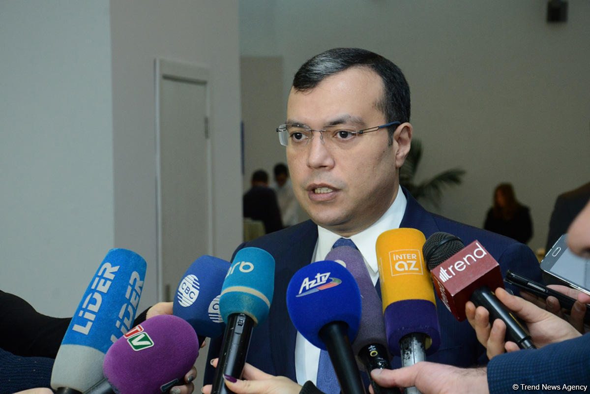 Azerbaijani ministry talks expanding support for exports