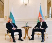 President Aliyev holds one-on-one meeting with Bulgarian PM (PHOTO)