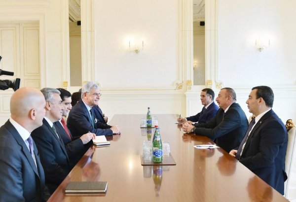 Ilham Aliyev: Azerbaijan, Turkey to continue large projects in 2018 (PHOTO)