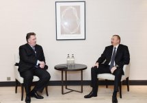 President Aliyev meets with Chevron Corporation VP