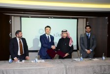 Azerbaijan signs deal to attract Arab investments, tourists (PHOTO)