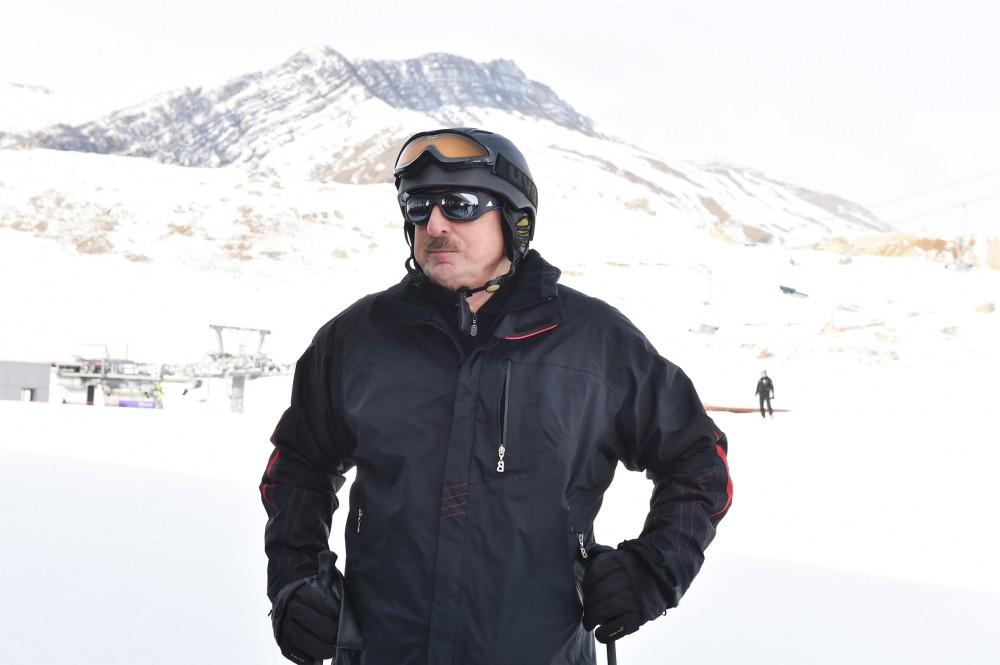 Ilham Aliyev views plans to develop Shahdagh tourism complex (PHOTO)