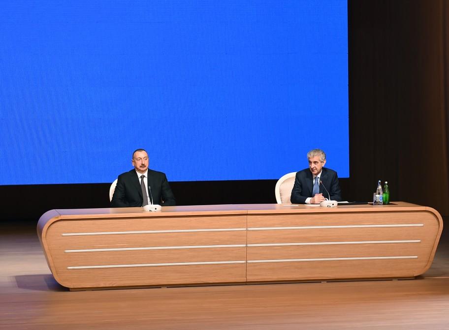 President Ilham Aliyev attends VI Congress of New Azerbaijan Party (PHOTO)