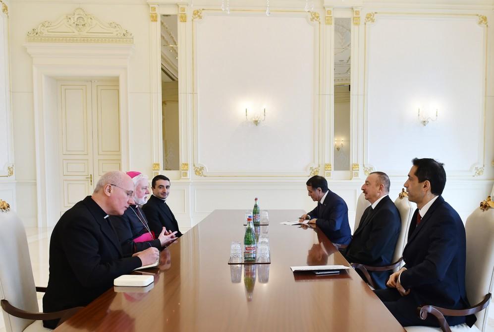 President Aliyev receives delegation of Holy See (PHOTO)