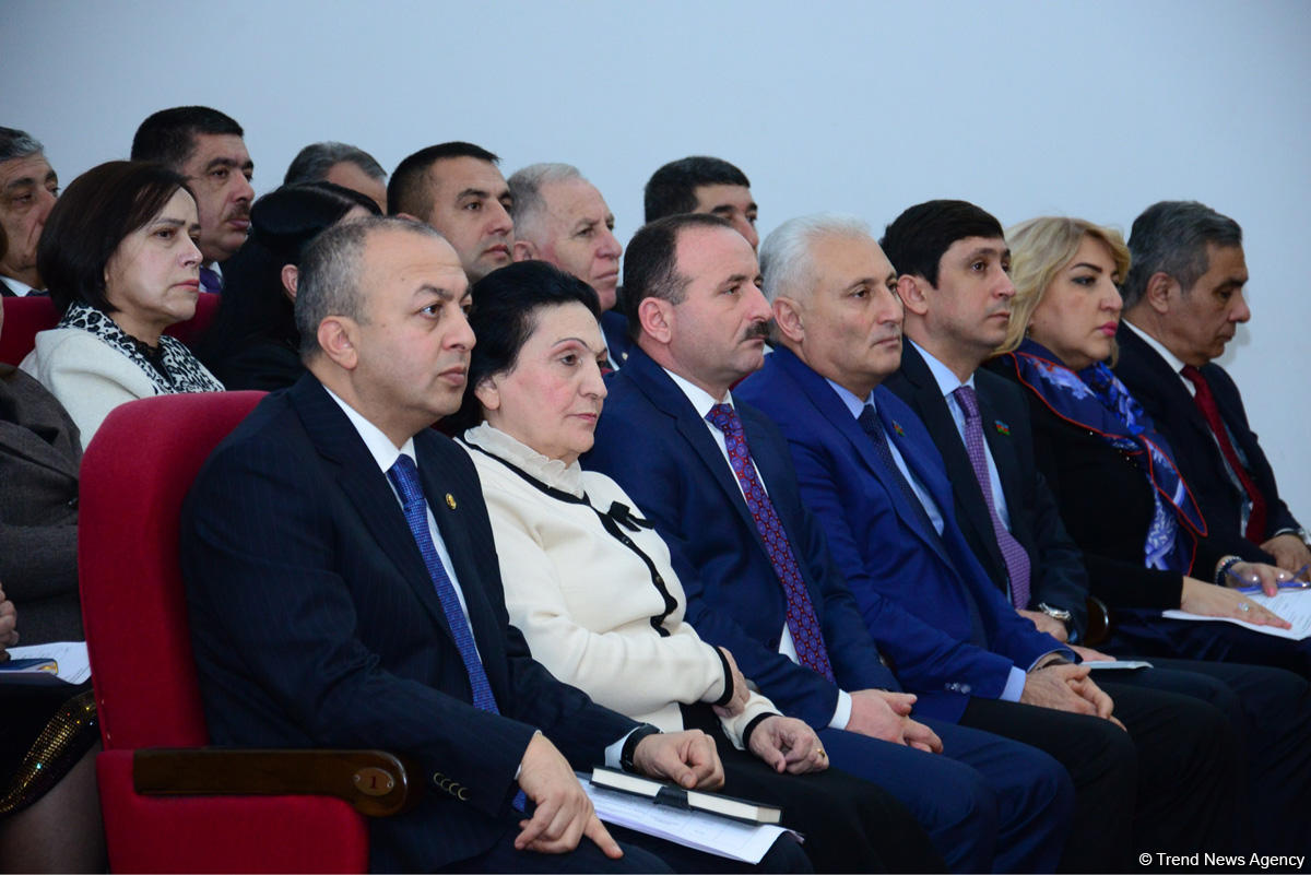 Official: People, by supporting Ilham Aliyev to vote for Azerbaijan's development in next 7 years (PHOTO) (UPDATE)