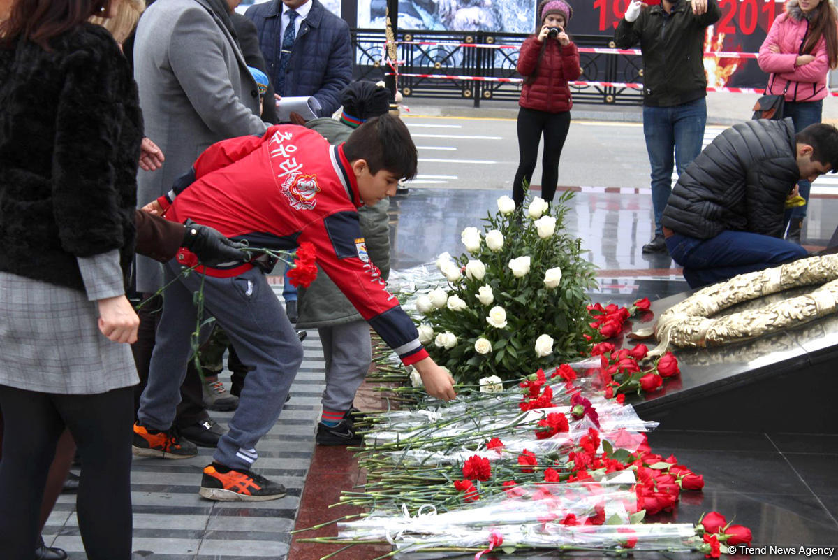 Azerbaijan commemorating victims of Khojaly tragedy (PHOTO)