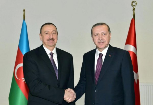 Turkish president congratulates Azerbaijani counterpart, people on Ramadan