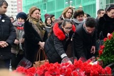 Azerbaijani public commemorates Khojaly genocide victims (PHOTO)