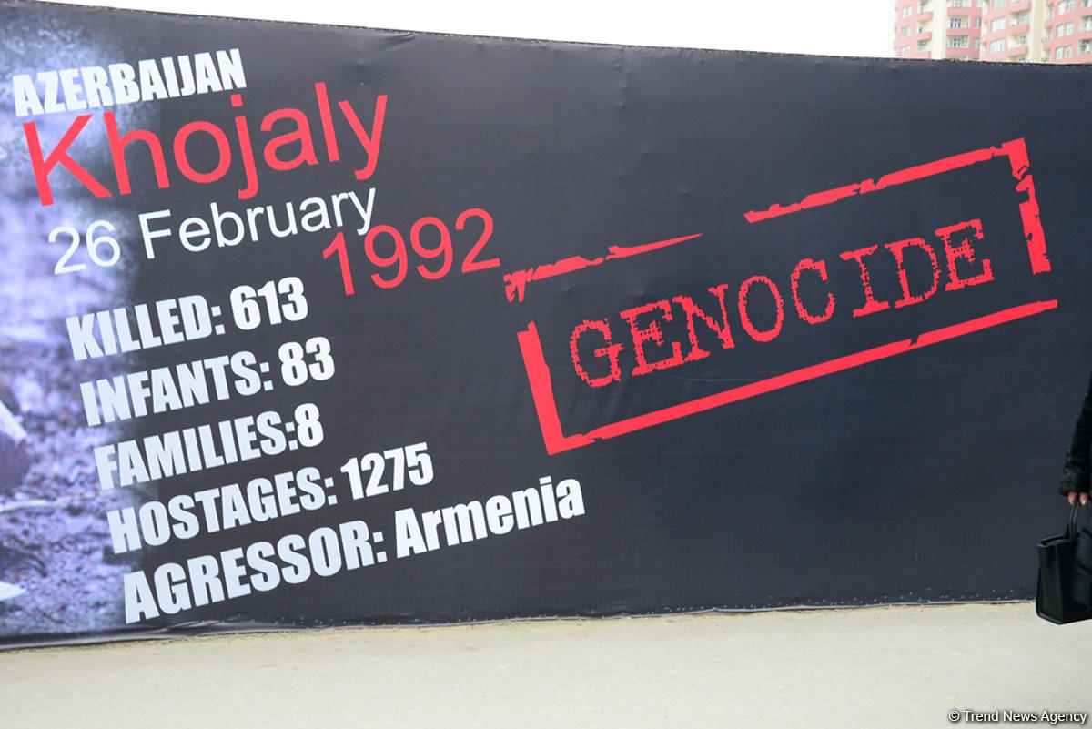 Azerbaijani public commemorates Khojaly genocide victims (PHOTO)