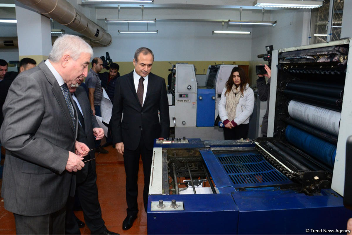 Azerbaijan begins printing ballots for presidential election (PHOTO)