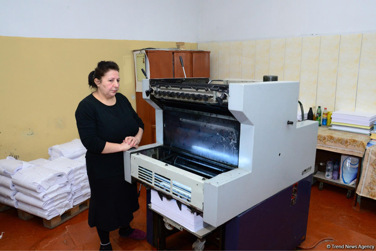 Azerbaijan begins printing ballots for presidential election (PHOTO)
