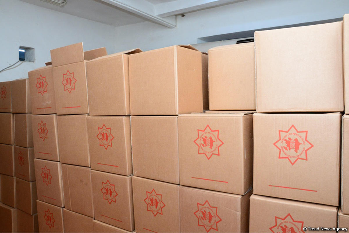 Azerbaijan begins printing ballots for presidential election (PHOTO)