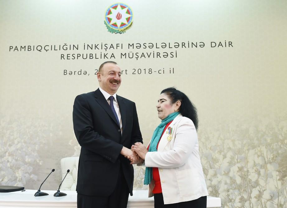 President Aliyev chairs cotton-growing conference in Barda (PHOTO)
