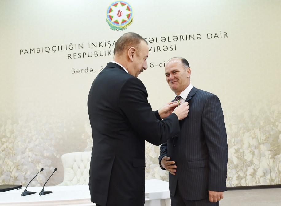 President Aliyev chairs cotton-growing conference in Barda (PHOTO)
