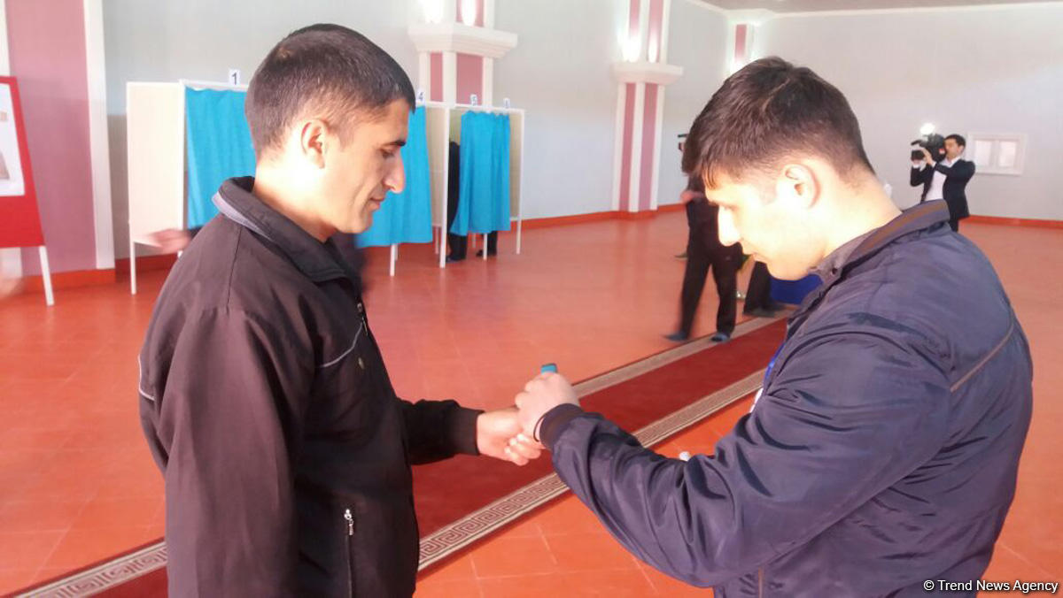 Voting continues at presidential election in Azerbaijani penitentiary (PHOTO)