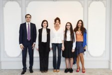 First VP Mehriban Aliyeva meets with young inventors (PHOTO)