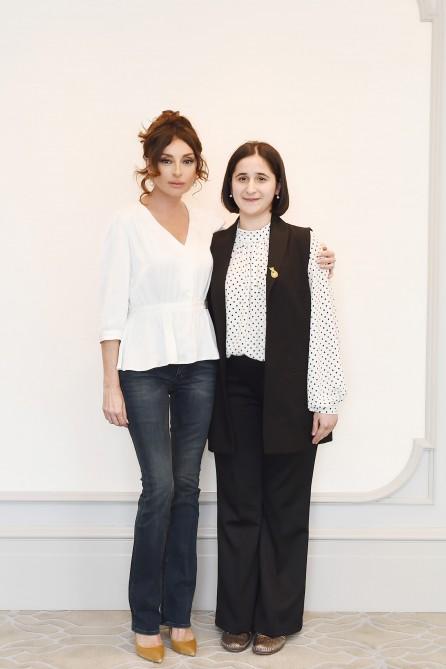 First VP Mehriban Aliyeva meets with young inventors (PHOTO)