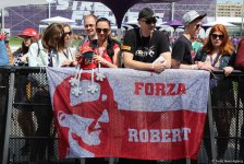 F1 first practice session kicks off in Baku (PHOTO)