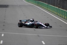 F1 first practice session kicks off in Baku (PHOTO)