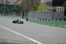 F1 first practice session kicks off in Baku (PHOTO)