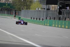 F1 first practice session kicks off in Baku (PHOTO)