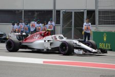 F1 first practice session kicks off in Baku (PHOTO)