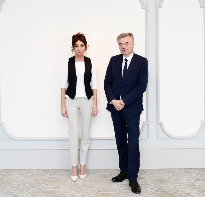 First VP Mehriban Aliyeva meets head of France-Caucasus Friendship Group (PHOTO)