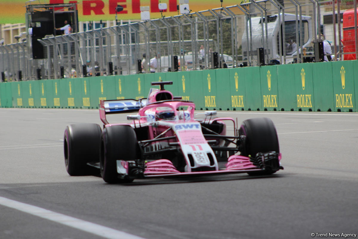 F1 first practice session kicks off in Baku (PHOTO)