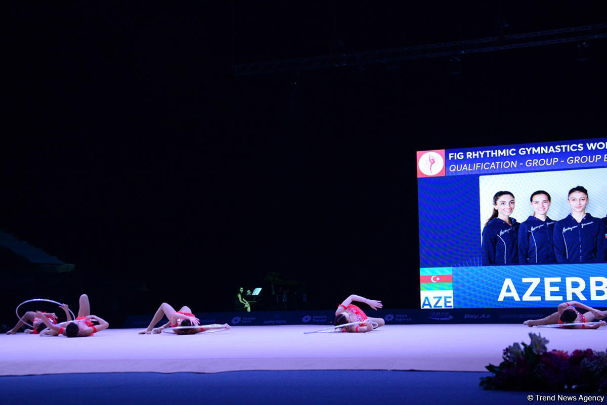 Azerbaijani gymnasts reach FIG World Cup finals in hoop exercises (PHOTO)