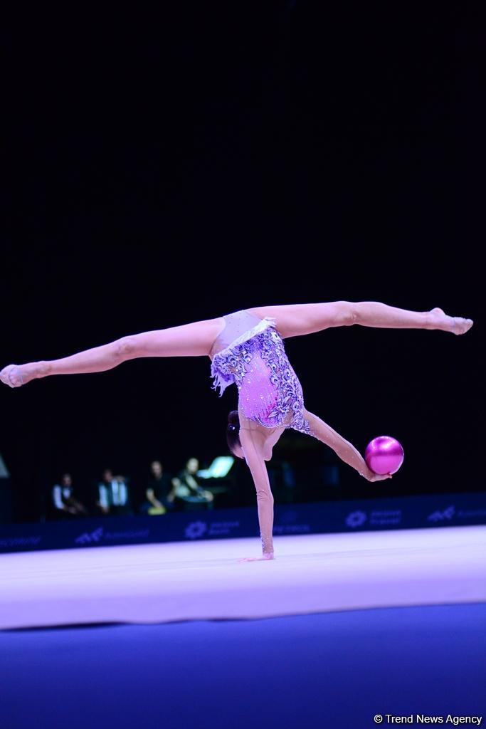 Finals of FIG Rhythmic Gymnastics World Cup kick off in Baku (PHOTO)
