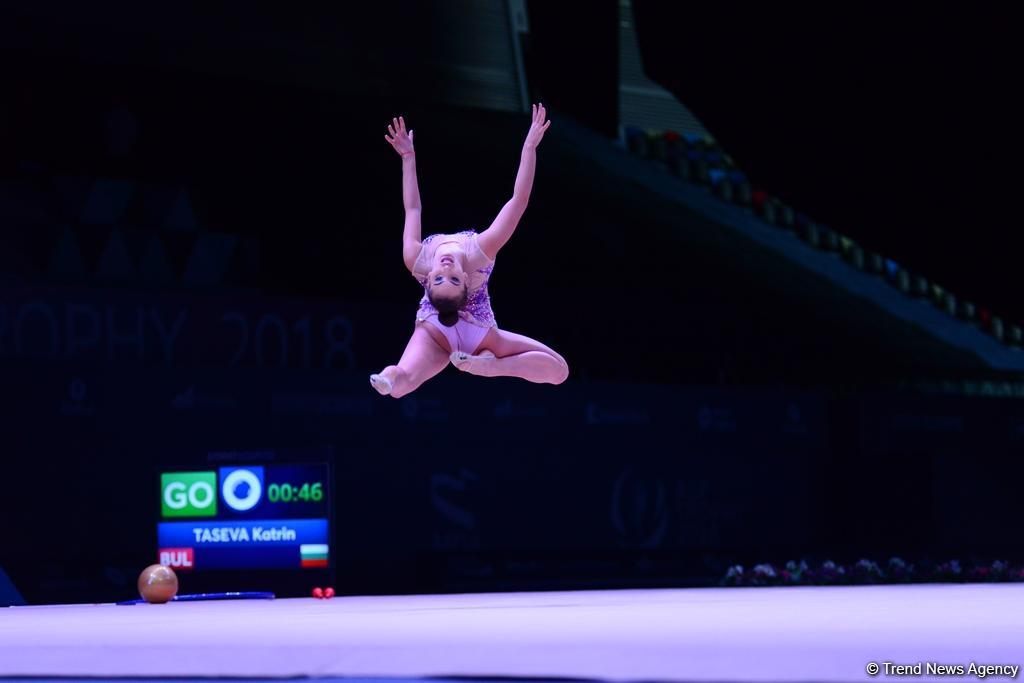 Finals of FIG Rhythmic Gymnastics World Cup kick off in Baku (PHOTO)