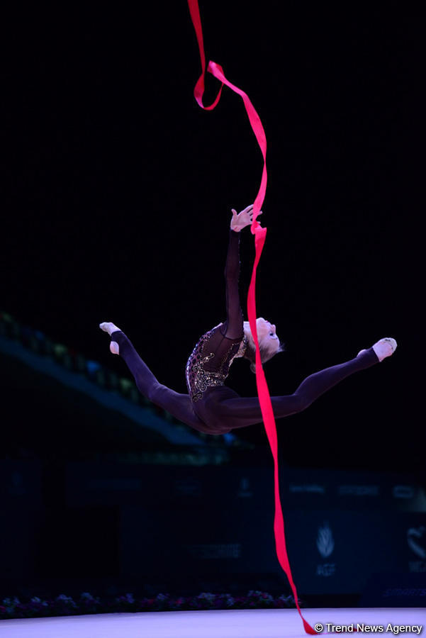 Best moments on last day of FIG Rhythmic Gymnastics World Cup in Baku (PHOTO)