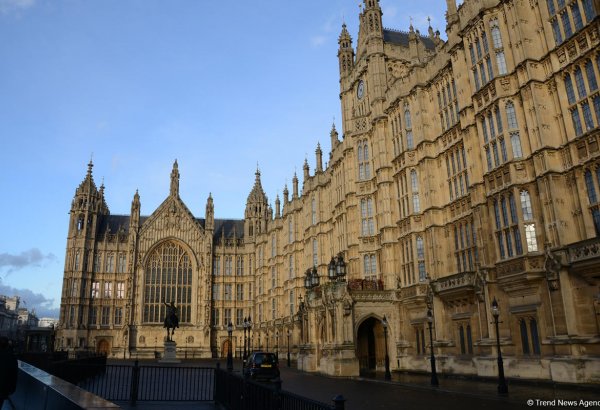 Uzbekistan considers opening ceramics trading house in London