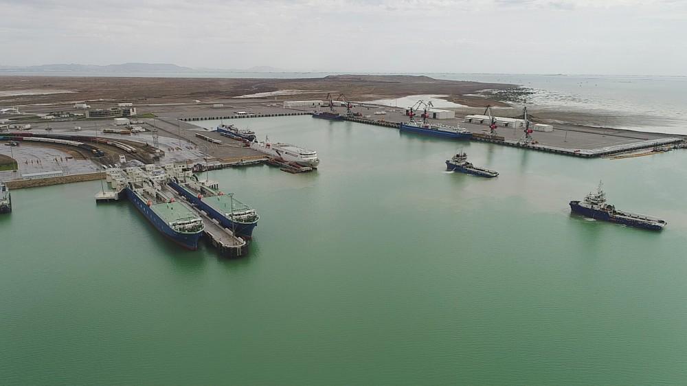 President Aliyev attends opening of Baku Int’l Sea Trade Port Complex (PHOTO)
