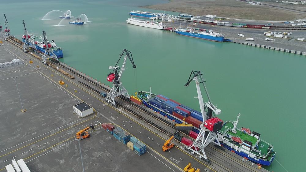 Baku port transships 2 million tons of cargo for 1H2018